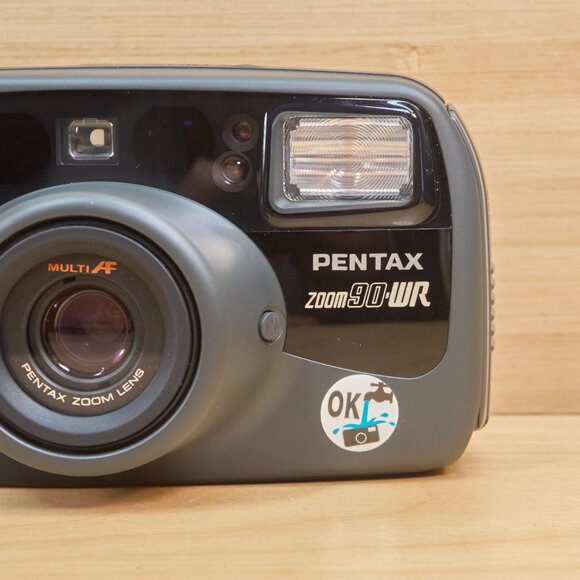 Pentax Zoom 90-WR Point and Shoot 35mm Film Camera - Picture 2 of 10